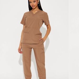 New Fashion Nova  4 Way Stretch Scrub Uniform Jogger Set - Chocolate Size Mec